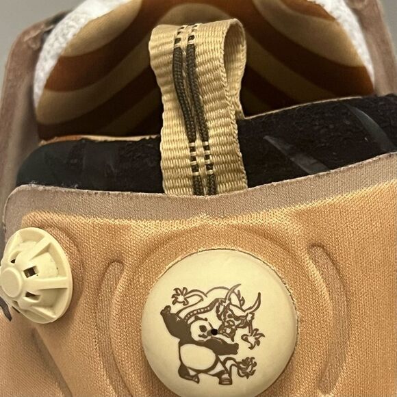 Reebok Kung Fu Panda Limited Edition Sneakers Men’s Sz 8 Beige Athletic Shoes - Picture 11 of 16